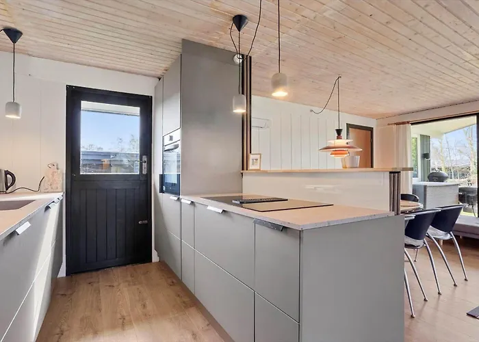 Casa vacanze 8003-knebel-skodshovedgard-41 *